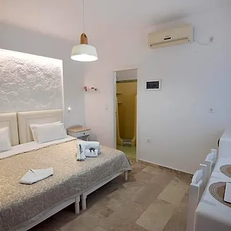 Eleana Hotel 4*