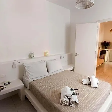 Eleana Hotel
