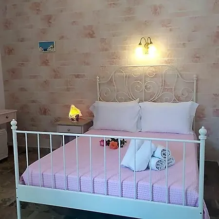 Eleana Hotel Parikia (Paros)